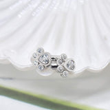 Petites boucles d'oreilles en forme de patte – Boucles pour femmes avec design animal