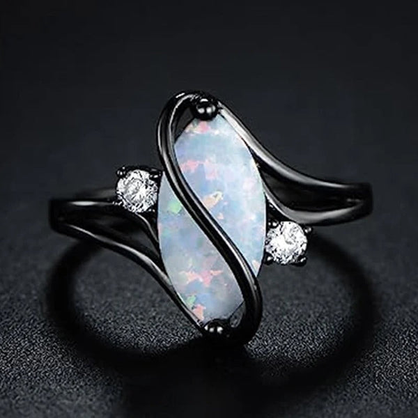 Bague rétro avec opale noire torsadée