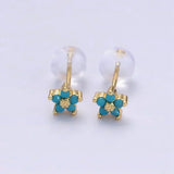 Boucles d'oreilles avec motif floral délicat