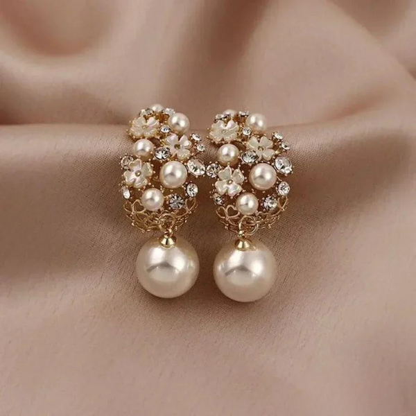 Boucles d'oreilles élégantes en fleurs avec perles