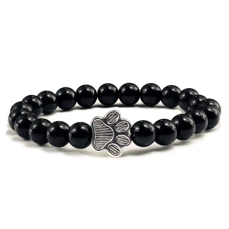 Bracelet avec perles en forme de pattes – Design en pierre naturelle