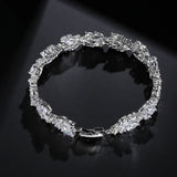 Bracelet rétro avec chaîne argentée brillante
