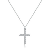 Collier avec croix et couronne en diamants