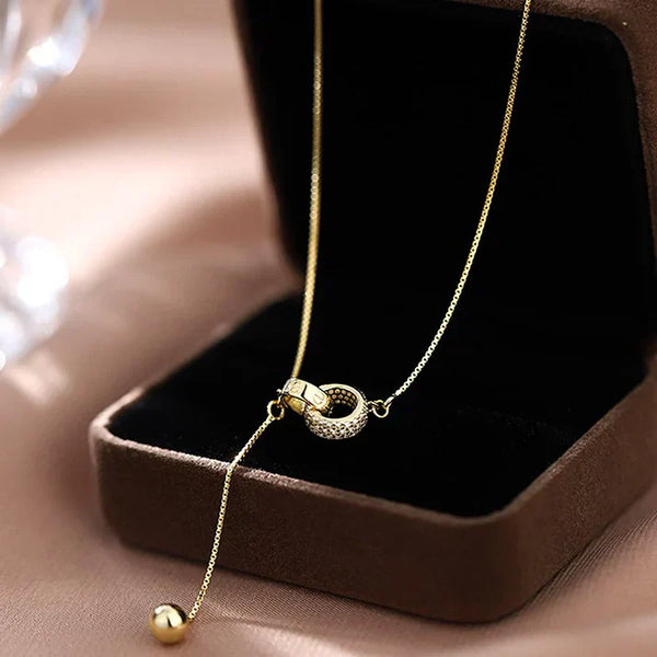 Collier avec deux anneaux