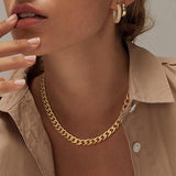Collier cubain avec de grosses chaînes en or