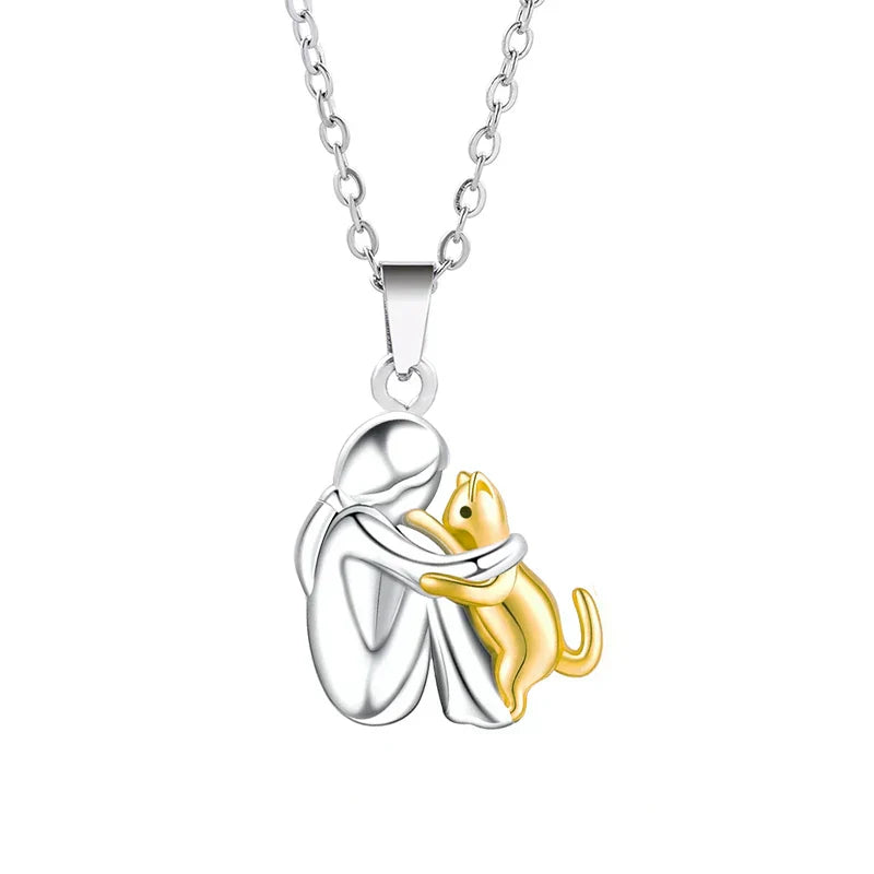 Collier porte-bonheur avec motif de chat