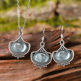 Ensemble Vintage Collier et Boucles d'Oreilles avec des Gemmes Ovales Bleues