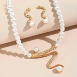 Ensemble cadeau en perles naturelles : collier et boucles d'oreilles