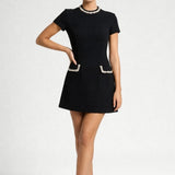 Robe courte Femme | chic & élégante | détails bijoux pour Printemps