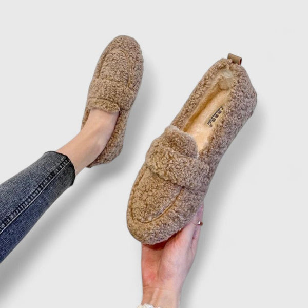 Solenne™ | Chaussons chauds au design élégant