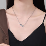 Collier Pattes d'Amour Infini avec Zirconium