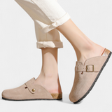 Aubree Sabots Unisex en Daim avec Boucle Ajustable