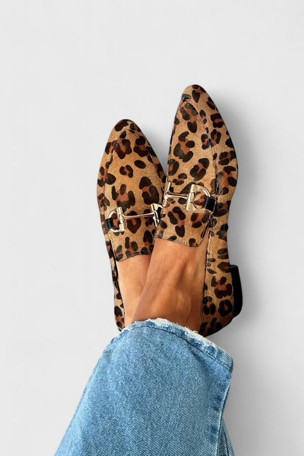 Mocassins Élégants Lluvia avec Motif Gravé et Talon Subtil