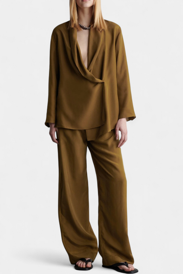 Ensemble Blazer à Revers et Pantalons Assortis Sue